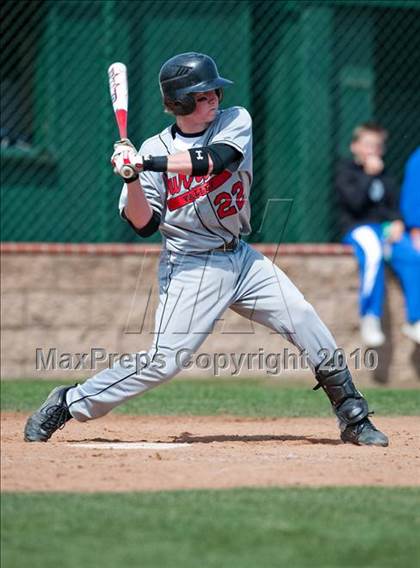 Thumbnail 3 in Murrieta Valley vs. Los Alamitos photogallery.