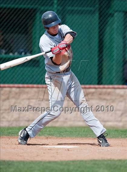 Thumbnail 2 in Murrieta Valley vs. Los Alamitos photogallery.