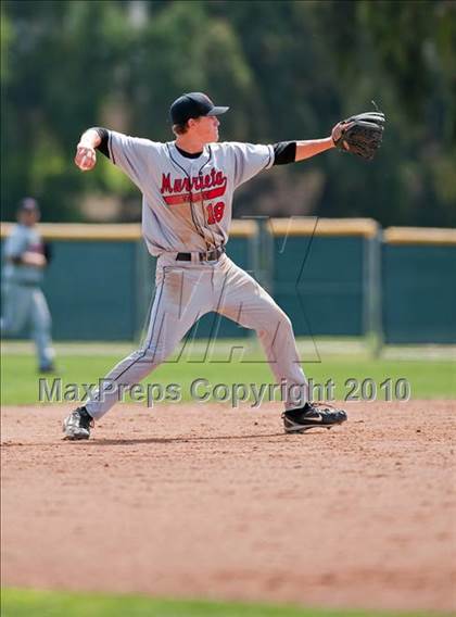 Thumbnail 2 in Murrieta Valley vs. Los Alamitos photogallery.
