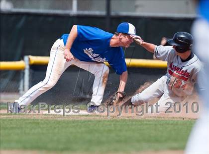 Thumbnail 2 in Murrieta Valley vs. Los Alamitos photogallery.