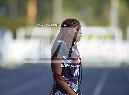 Thumbnail 1 in Bob Hayes Invitational (400m) photogallery.