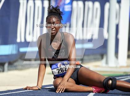 Thumbnail 1 in Bob Hayes Invitational (400m) photogallery.