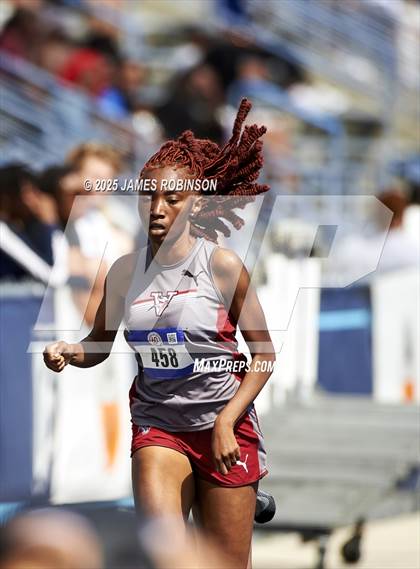 Thumbnail 2 in Bob Hayes Invitational (400m) photogallery.