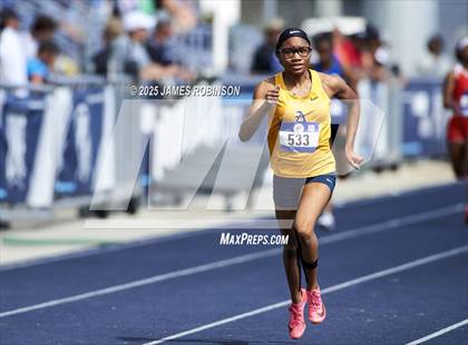 Thumbnail 2 in Bob Hayes Invitational (400m) photogallery.