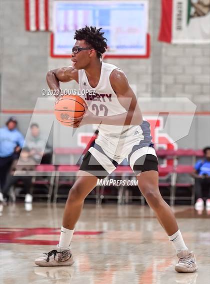 Thumbnail 1 in Liberty vs. Centennial (Nike Extravaganza) photogallery.