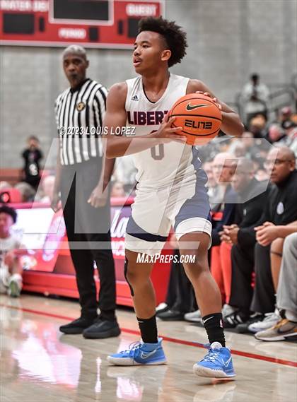 Thumbnail 3 in Liberty vs. Centennial (Nike Extravaganza) photogallery.