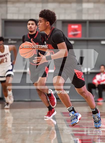Thumbnail 1 in Liberty vs. Centennial (Nike Extravaganza) photogallery.