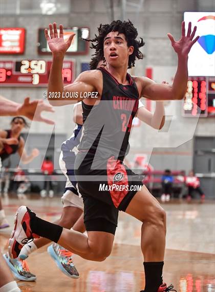 Thumbnail 1 in Liberty vs. Centennial (Nike Extravaganza) photogallery.