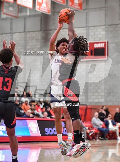 Thumbnail 3 in Liberty vs. Centennial (Nike Extravaganza) photogallery.