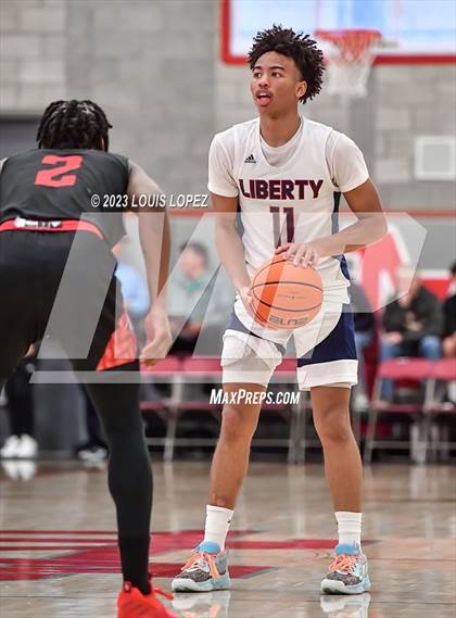 Thumbnail 2 in Liberty vs. Centennial (Nike Extravaganza) photogallery.