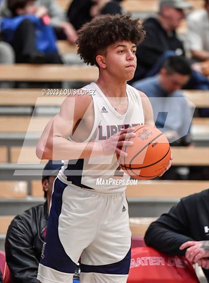 Thumbnail 1 in Liberty vs. Centennial (Nike Extravaganza) photogallery.