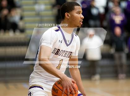 Thumbnail 2 in Christian Brothers vs. St. Louis Universityn (MSHSAA Class 6 Sectional) photogallery.