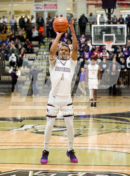 Thumbnail 3 in Christian Brothers vs. St. Louis Universityn (MSHSAA Class 6 Sectional) photogallery.