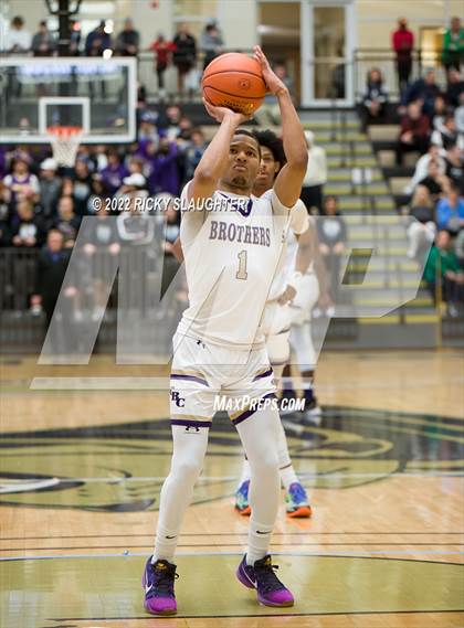 Thumbnail 2 in Christian Brothers vs. St. Louis Universityn (MSHSAA Class 6 Sectional) photogallery.