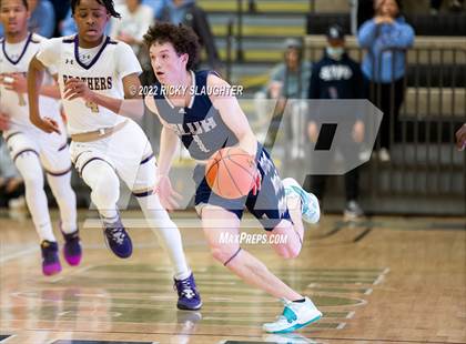 Thumbnail 2 in Christian Brothers vs. St. Louis Universityn (MSHSAA Class 6 Sectional) photogallery.