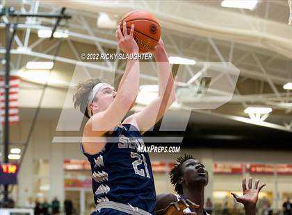Thumbnail 1 in Christian Brothers vs. St. Louis Universityn (MSHSAA Class 6 Sectional) photogallery.