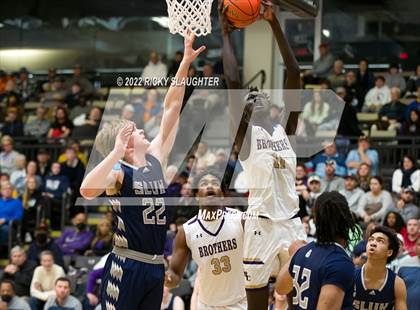 Thumbnail 1 in Christian Brothers vs. St. Louis Universityn (MSHSAA Class 6 Sectional) photogallery.