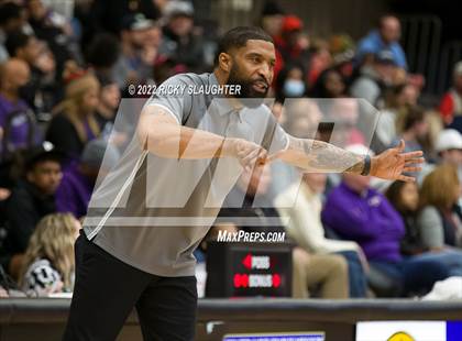 Thumbnail 2 in Christian Brothers vs. St. Louis Universityn (MSHSAA Class 6 Sectional) photogallery.