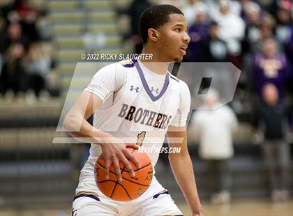 Thumbnail 1 in Christian Brothers vs. St. Louis Universityn (MSHSAA Class 6 Sectional) photogallery.