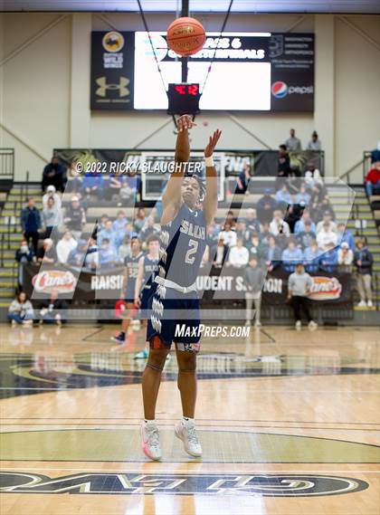 Thumbnail 1 in Christian Brothers vs. St. Louis Universityn (MSHSAA Class 6 Sectional) photogallery.