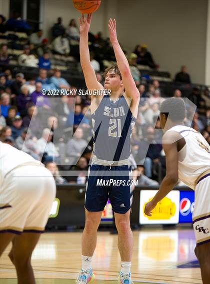 Thumbnail 2 in Christian Brothers vs. St. Louis Universityn (MSHSAA Class 6 Sectional) photogallery.