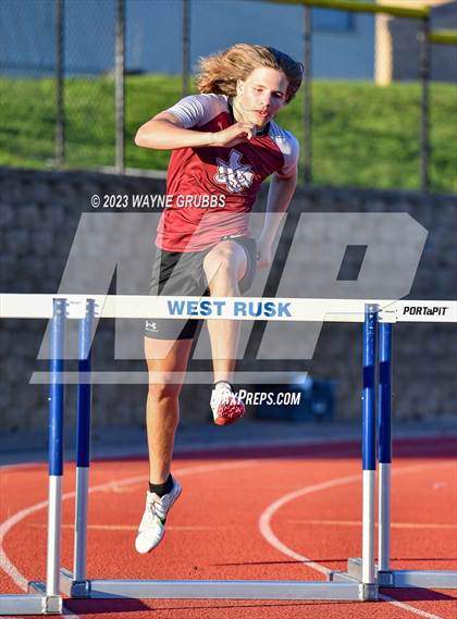Thumbnail 2 in UIL 16 3A District Meet photogallery.