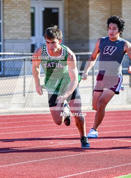 Thumbnail 1 in UIL 16 3A District Meet photogallery.