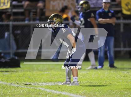 Thumbnail 3 in Bell Gardens vs Alhambra photogallery.