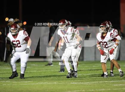 Thumbnail 2 in Bell Gardens vs Alhambra photogallery.