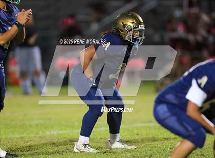 Thumbnail 2 in Bell Gardens vs Alhambra photogallery.