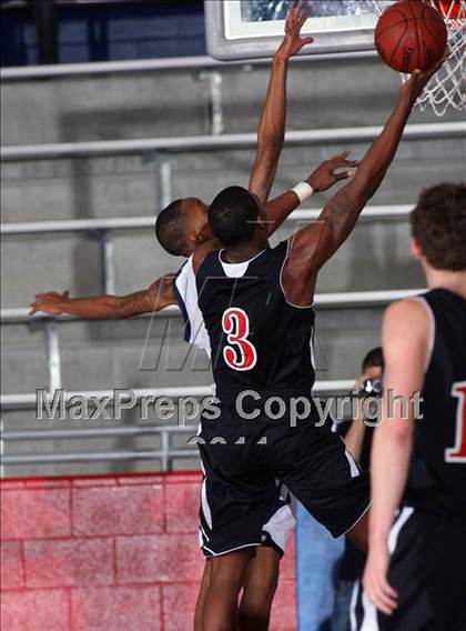 Thumbnail 3 in Marcus vs Huntington (Metroplex Thanksgiving Hoopfest) photogallery.