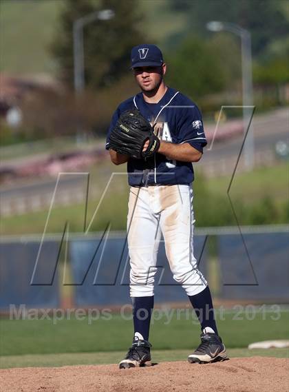 Thumbnail 3 in El Dorado @ Vista del Lago photogallery.