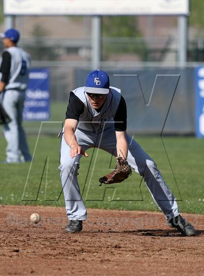 Thumbnail 1 in El Dorado @ Vista del Lago photogallery.