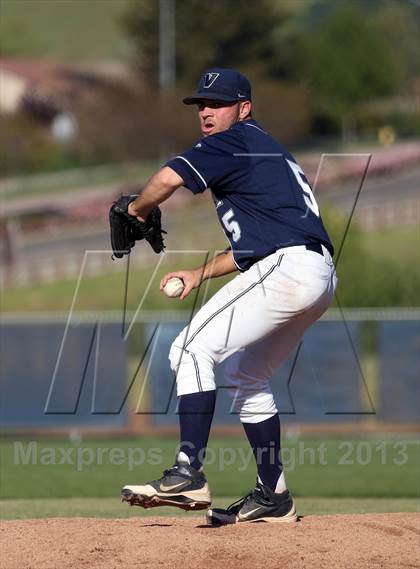 Thumbnail 2 in El Dorado @ Vista del Lago photogallery.