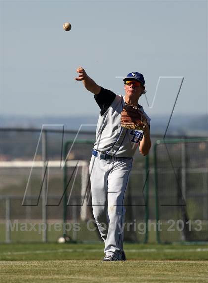 Thumbnail 2 in El Dorado @ Vista del Lago photogallery.