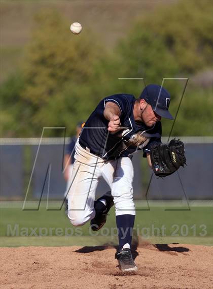 Thumbnail 1 in El Dorado @ Vista del Lago photogallery.