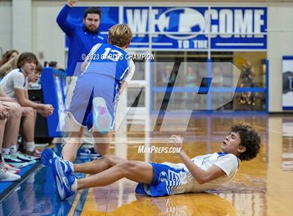 Thumbnail 1 in Whitney @ Lampasas photogallery.