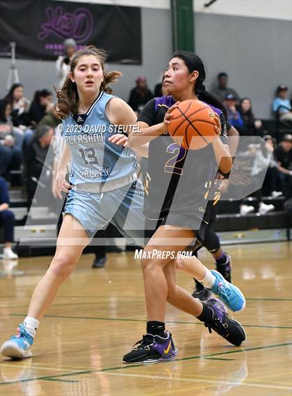 Thumbnail 2 in Pleasant Valley vs. Lynwood (St. Mary's Stockton MLK Showcase) photogallery.