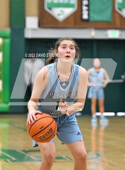 Thumbnail 2 in Pleasant Valley vs. Lynwood (St. Mary's Stockton MLK Showcase) photogallery.