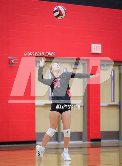 Thumbnail 2 in Green Hill @ Stewarts Creek photogallery.