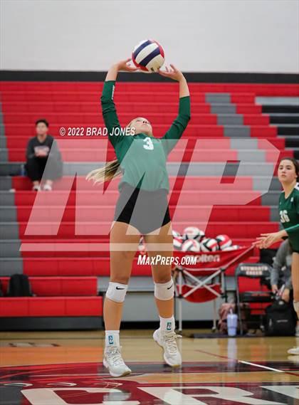 Thumbnail 1 in Green Hill @ Stewarts Creek photogallery.