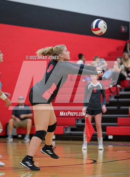 Thumbnail 1 in Green Hill @ Stewarts Creek photogallery.