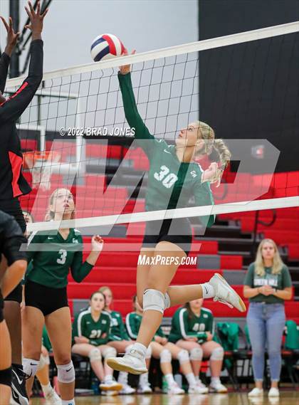 Thumbnail 1 in Green Hill @ Stewarts Creek photogallery.