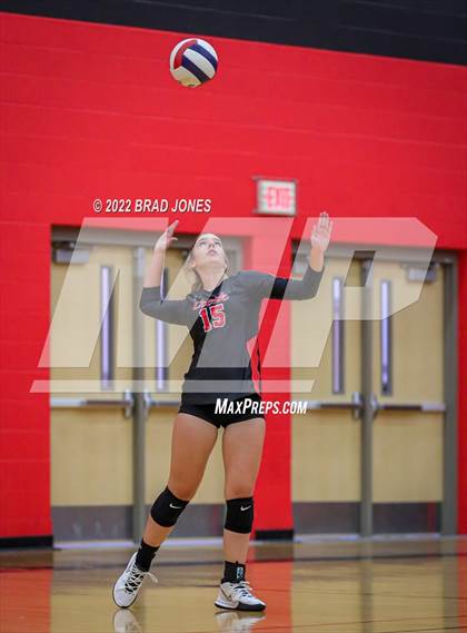 Thumbnail 2 in Green Hill @ Stewarts Creek photogallery.