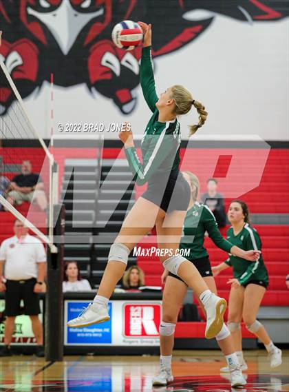 Thumbnail 2 in Green Hill @ Stewarts Creek photogallery.