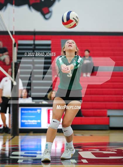 Thumbnail 1 in Green Hill @ Stewarts Creek photogallery.