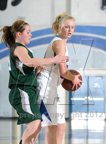 Thumbnail 2 in Colfax vs. Folsom (Lady Bulldog Winter Classic) photogallery.