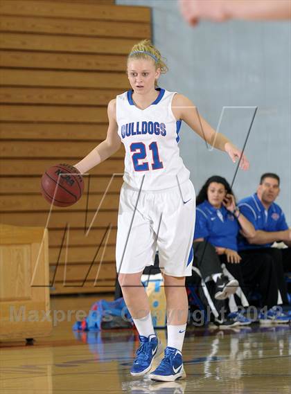 Thumbnail 2 in Colfax vs. Folsom (Lady Bulldog Winter Classic) photogallery.