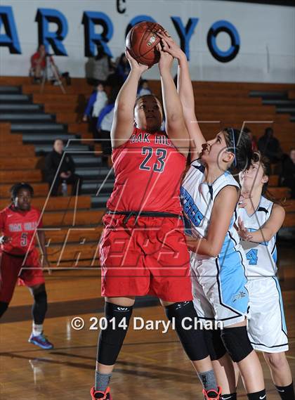 Thumbnail 1 in Azusa vs. Oak Hills (Arroyo Tournament) photogallery.