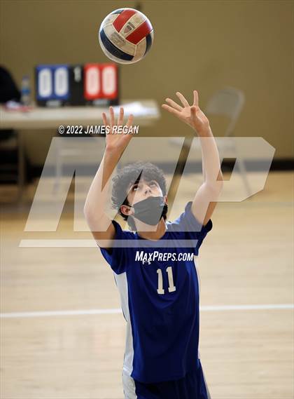 Thumbnail 2 in Serra vs Hillsdale (Sacred Heart Cathedral Prep JV Tournament) photogallery.
